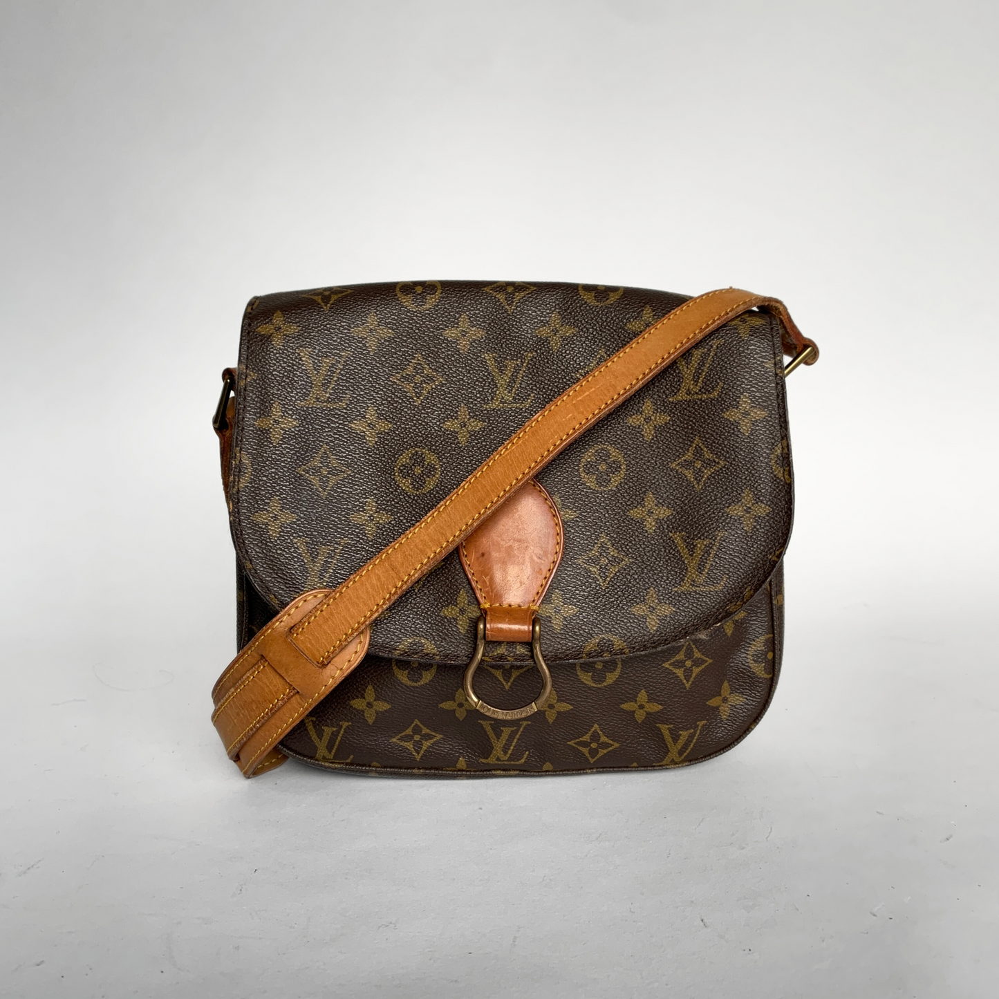 Louis Vuitton Louis Vuitton Saint Cloud GM in Monogram Canvas - Crossbody bags - Etoile Luxury Vintage