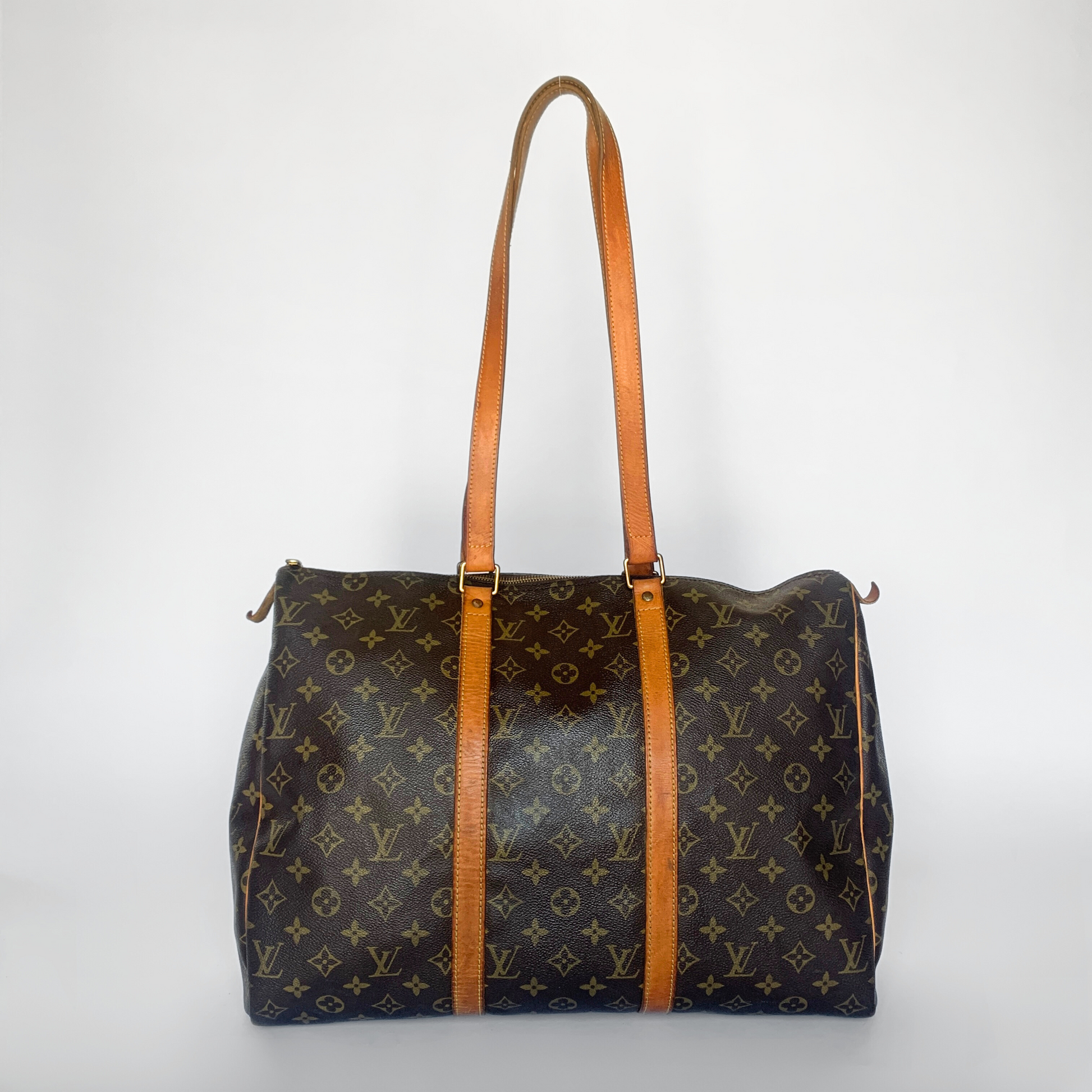 Louis Vuitton Louis Vuitton Flannery Monogram Canvas - Shoulder bags - Etoile Luxury Vintage