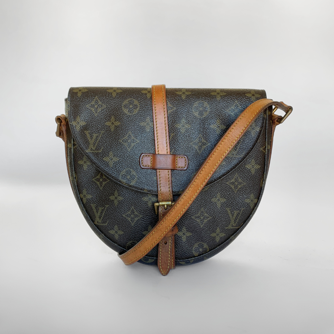 Louis Vuitton Louis Vuitton Chantilly MM Monogram Canvas - Crossbody bags - Etoile Luxury Vintage