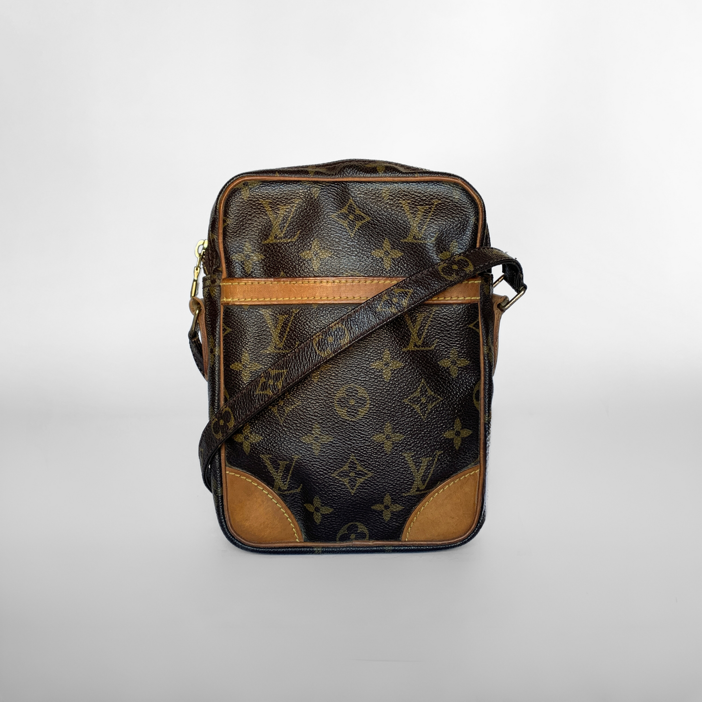 Louis Vuitton Louis Vuitton Danube Monogram Canvas - Crossbody bags - Etoile Luxury Vintage