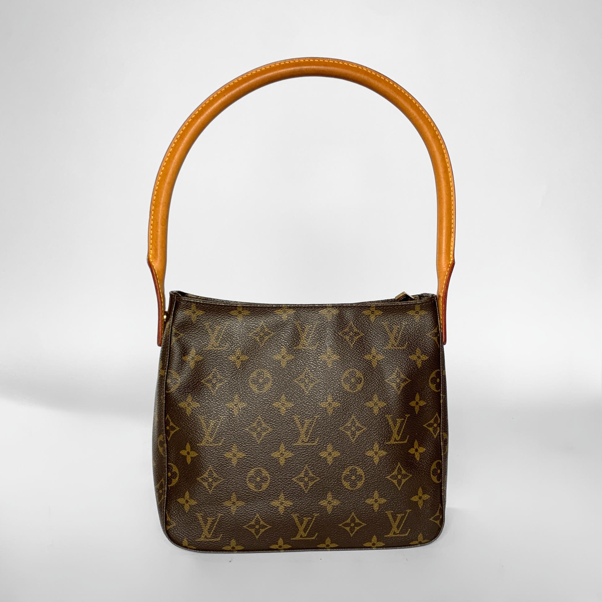 Louis Vuitton Louis Vuitton Looping MM Monogram Canvas - Shoulder bags - Etoile Luxury Vintage