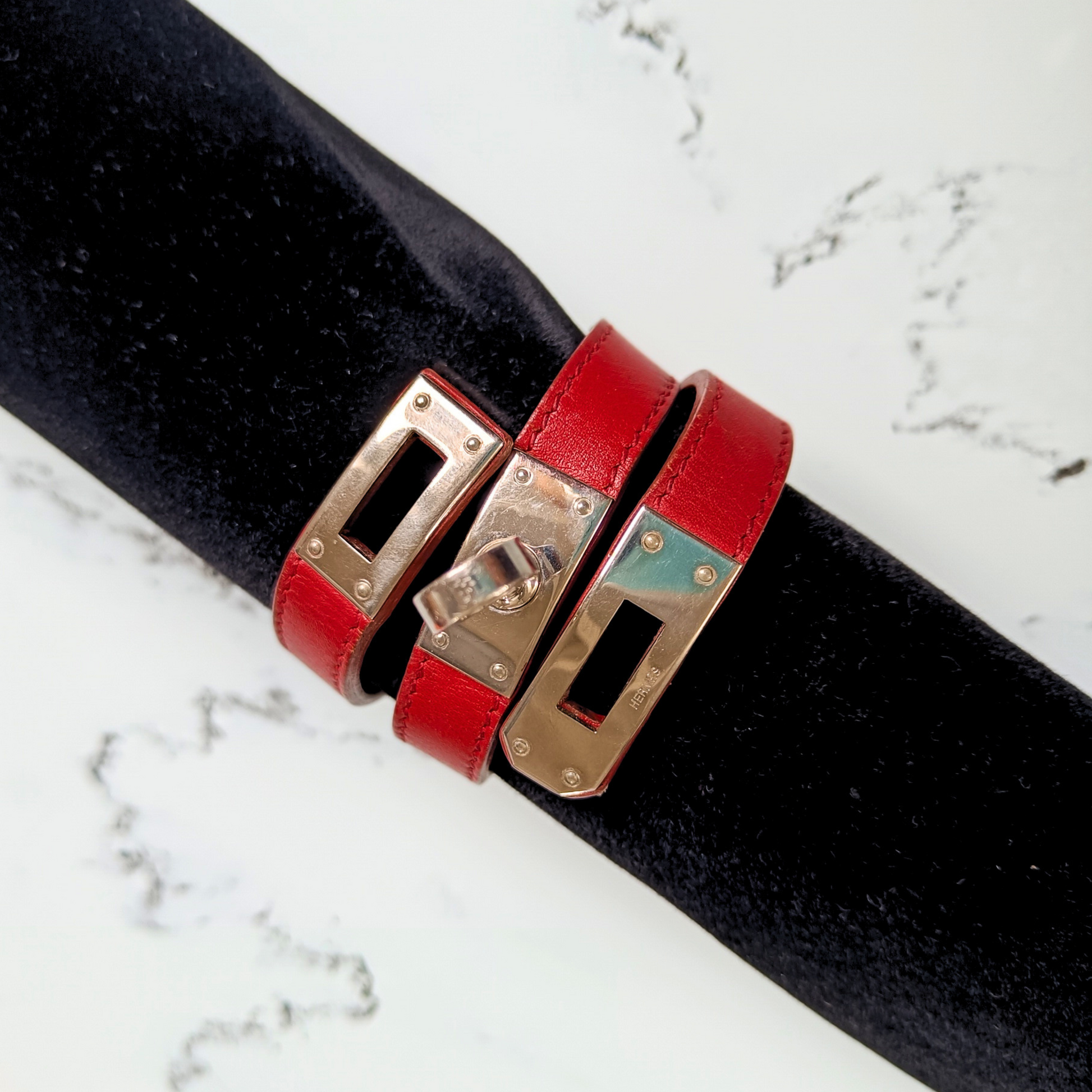 Herm&egrave;s Herm&egrave;s Kelly Double Tour Bracelet Leather - Jewelry - Etoile Luxury Vintage