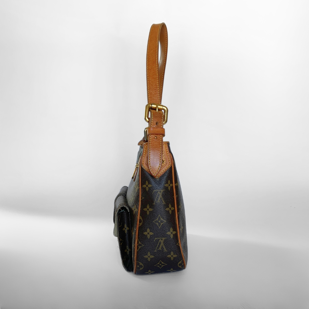 Louis Vuitton Louis Vuitton Hudson Monogram Canvas - Shoulder bags - Etoile Luxury Vintage