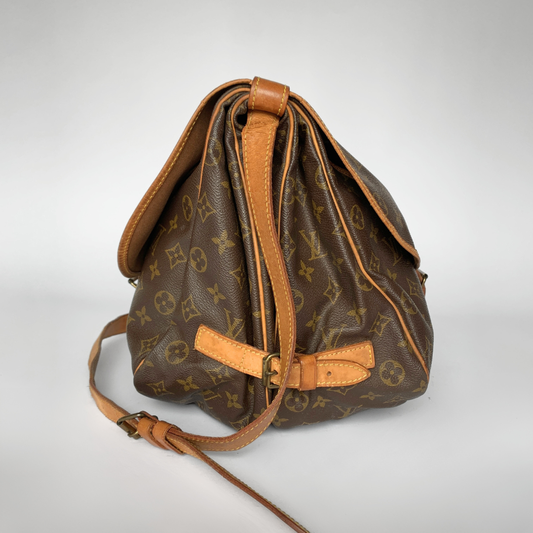 Louis Vuitton Louis Vuitton Saumur 35 Monogram Canvas - Crossbody bags - Etoile Luxury Vintage