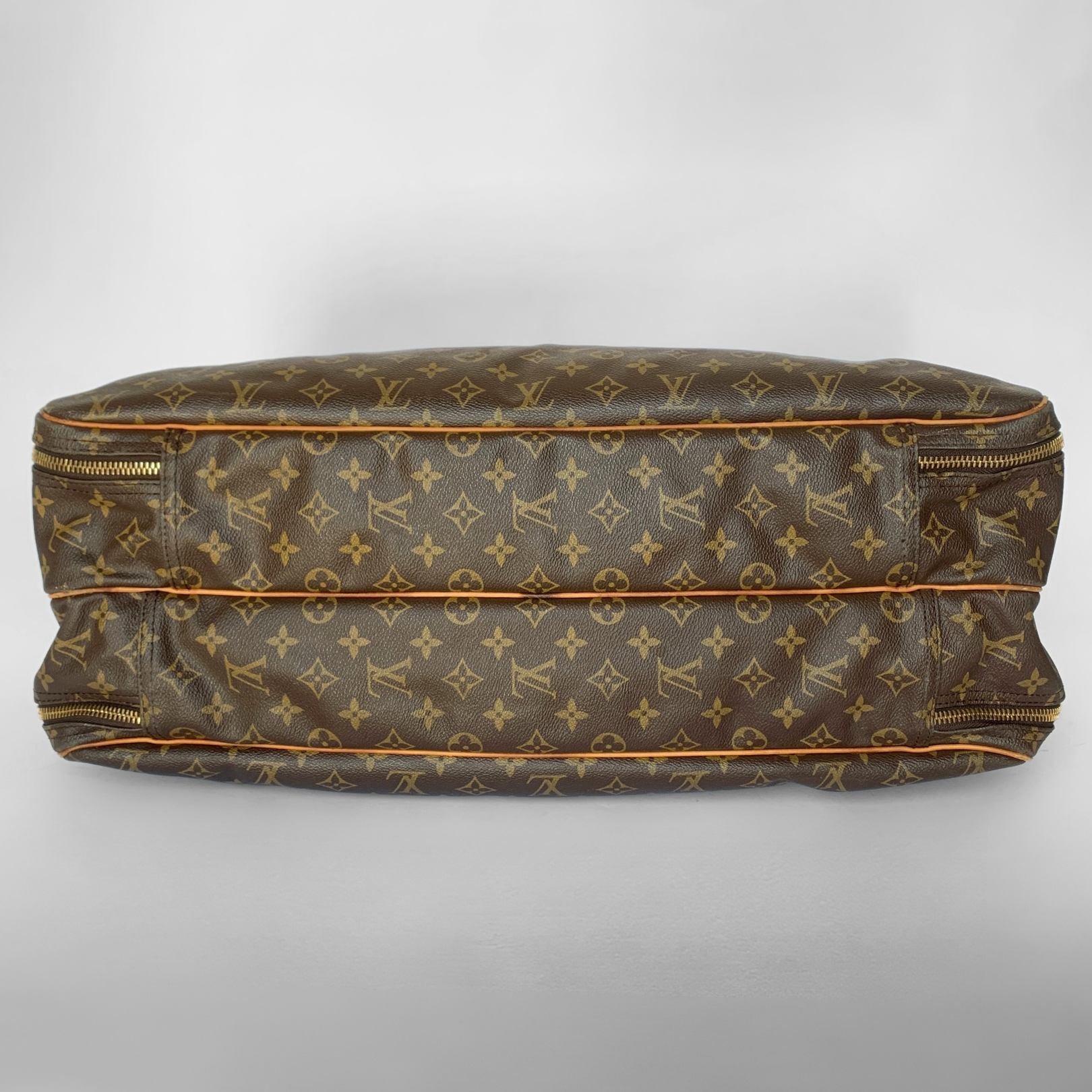 Louis Vuitton Louis Vuitton Aliz&eacute; Monogram Canvas - Handbags - Etoile Luxury Vintage