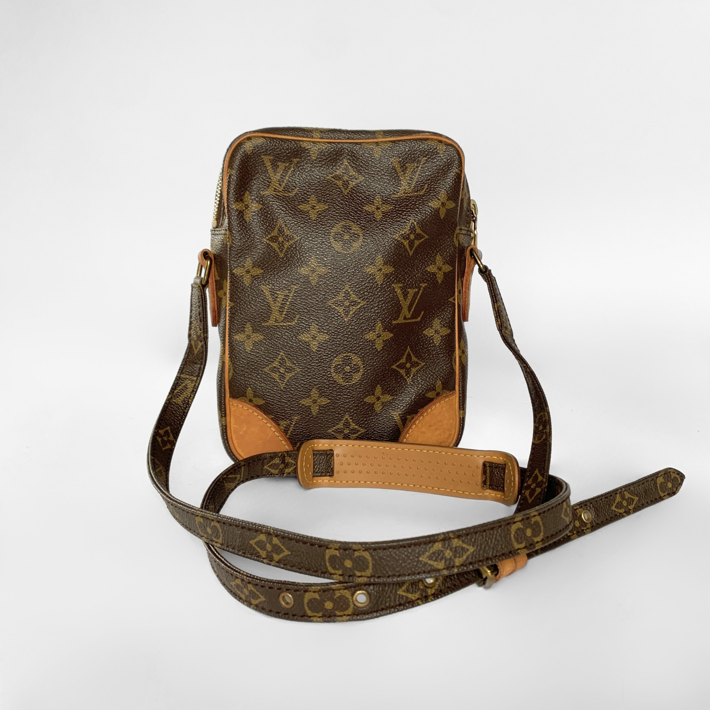 Louis Vuitton Louis Vuitton Danube Monogram Canvas - Shoulder bags - Etoile Luxury Vintage