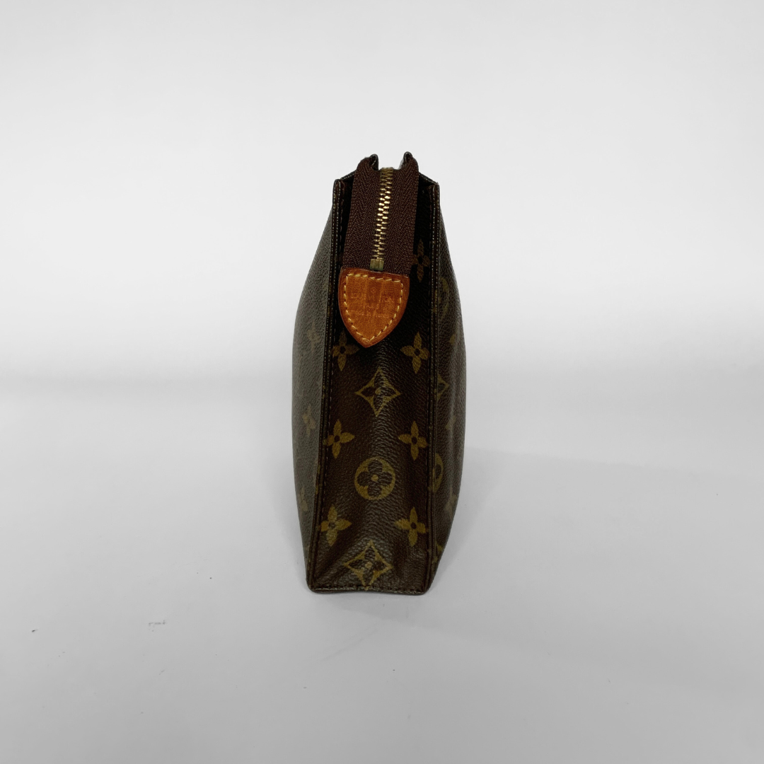 Vintage Louis Vuitton toiletry bag