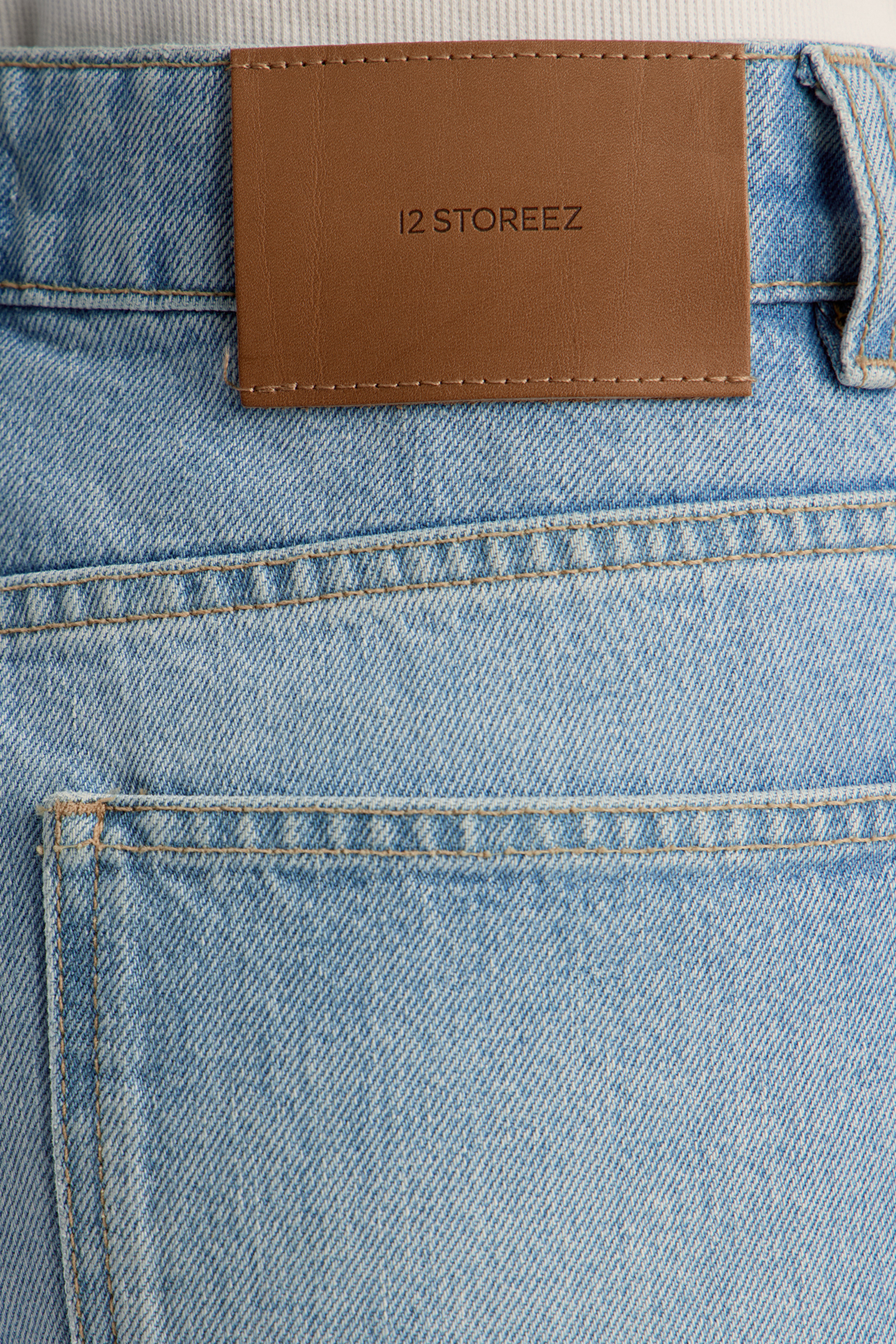 Wide Leg Jeans 415 