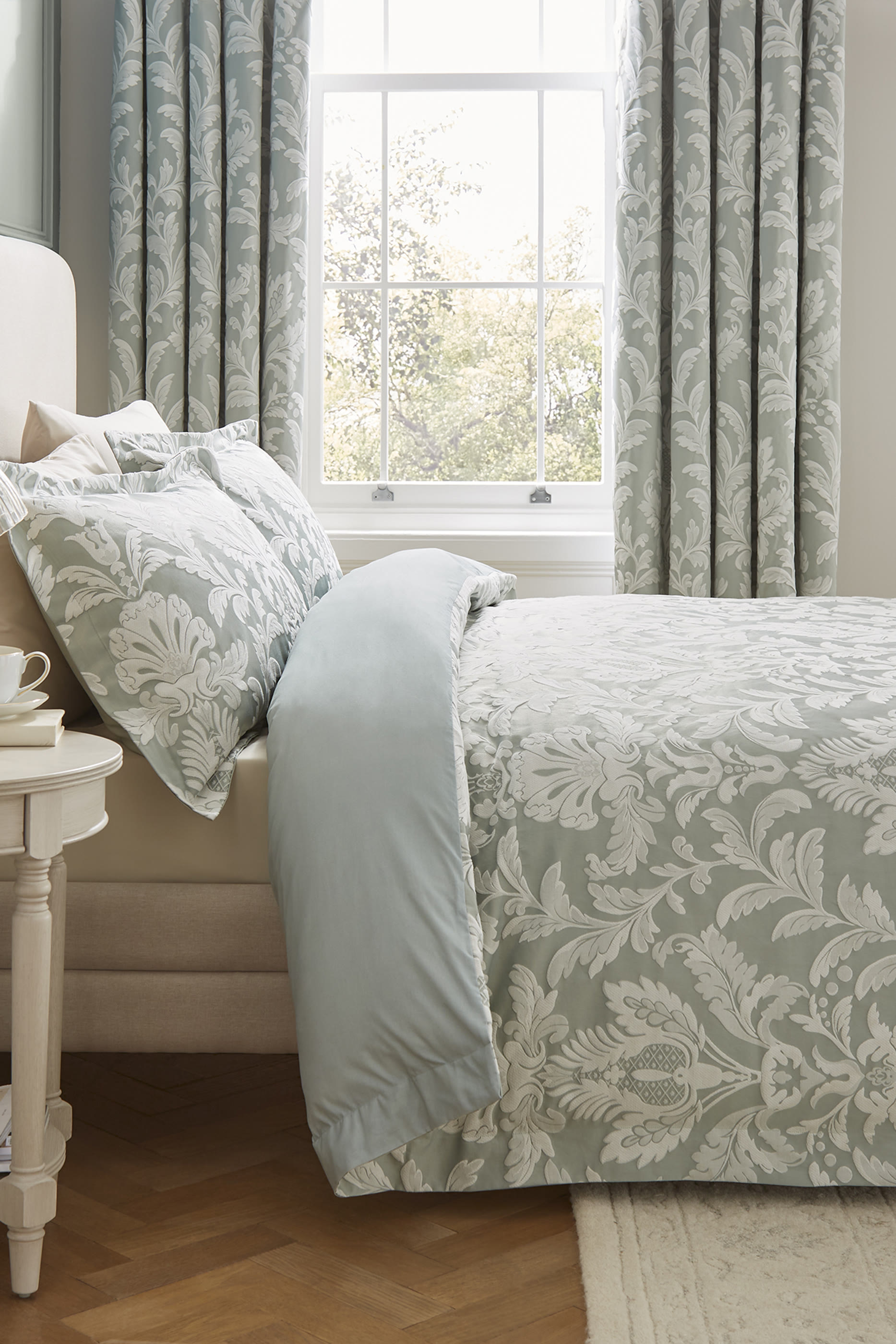 Florence Duvet  Pillowcase Set