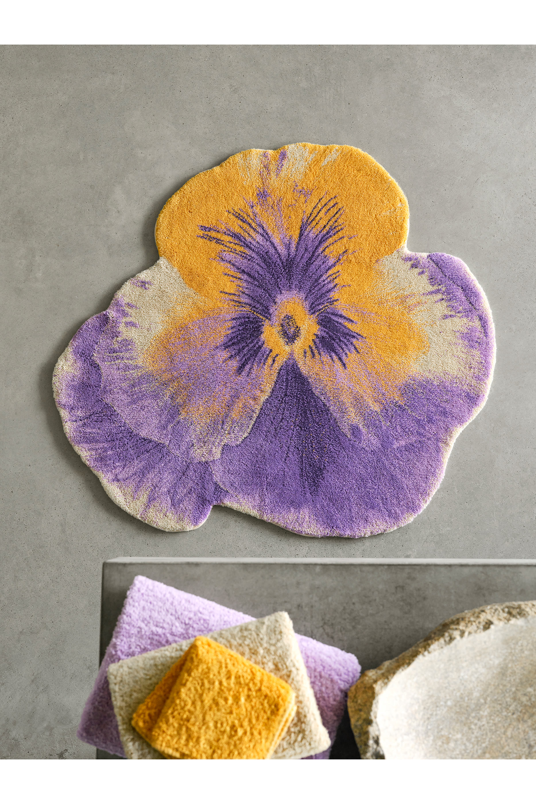 Pansy Bath Rug