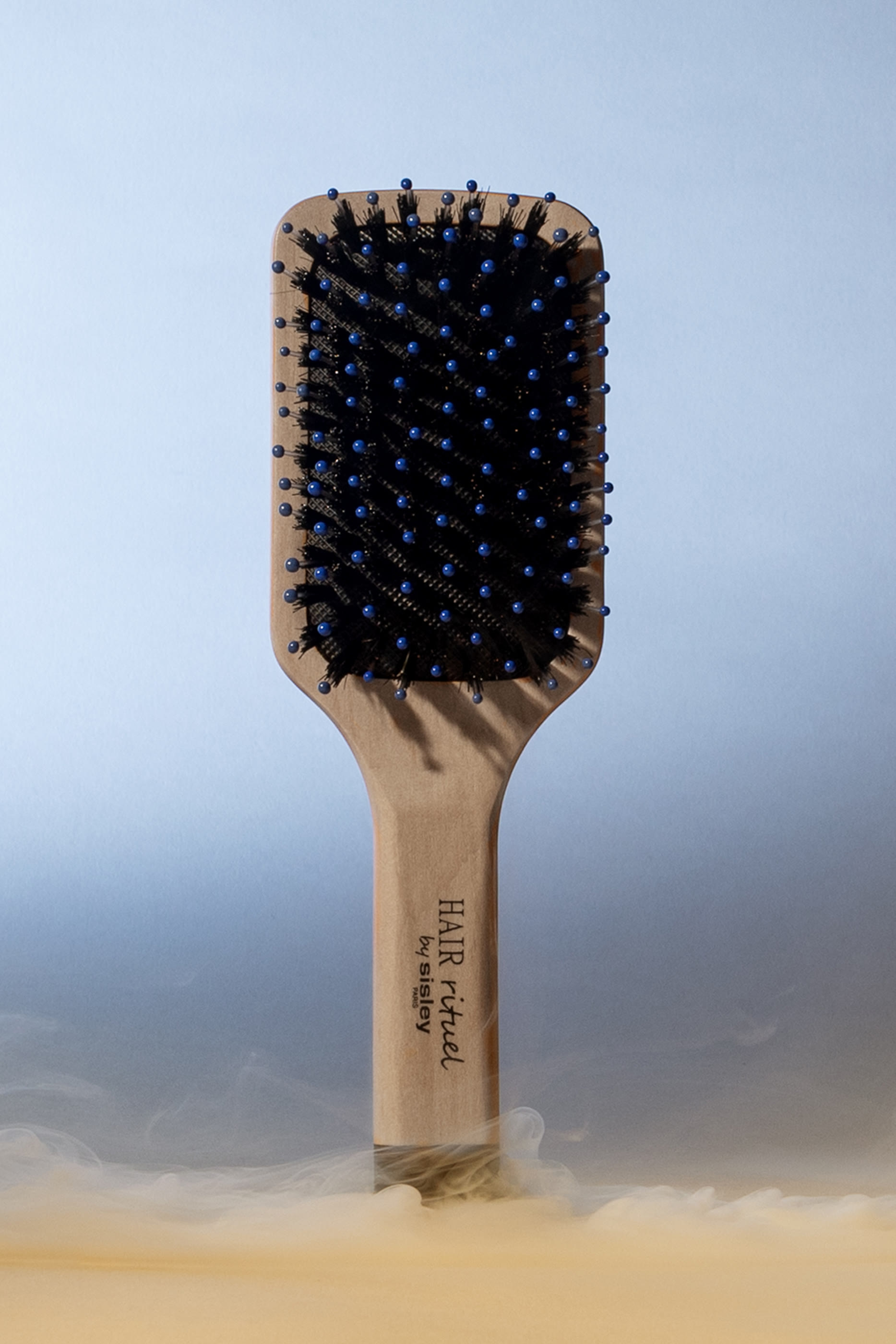 The Shine  Softness Pocket Brush