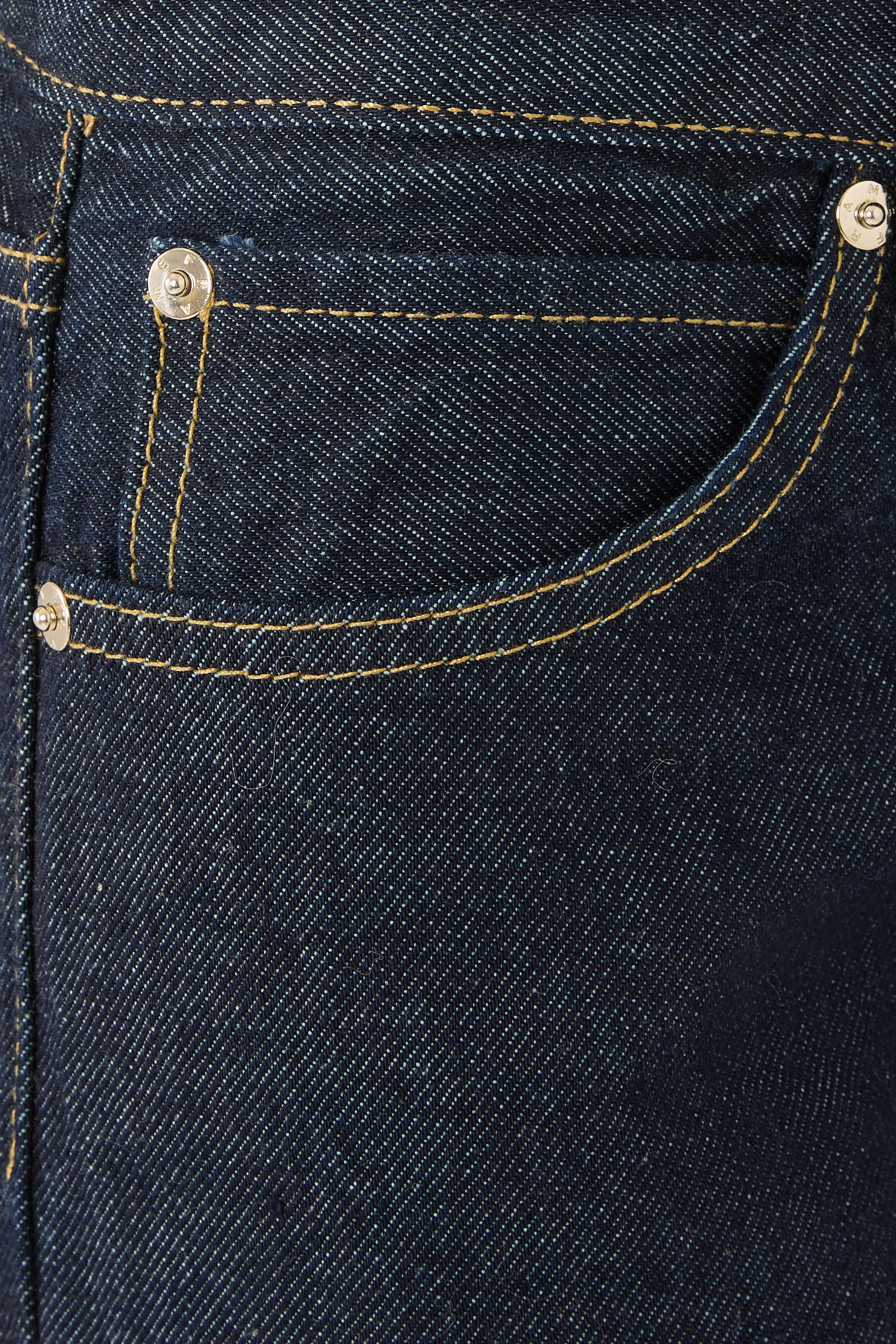  Hang Jeans 