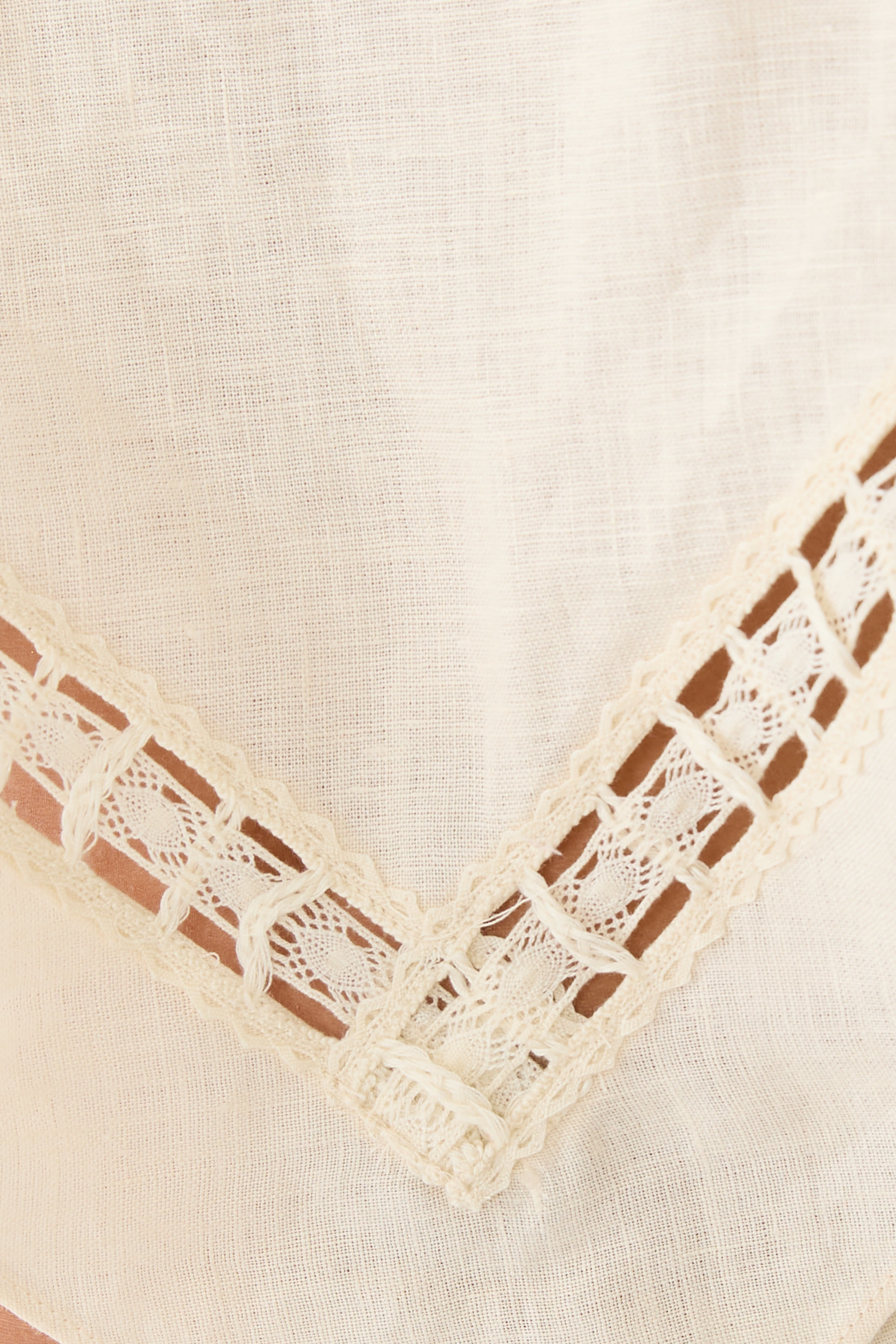 Lahni Linen Lace Top