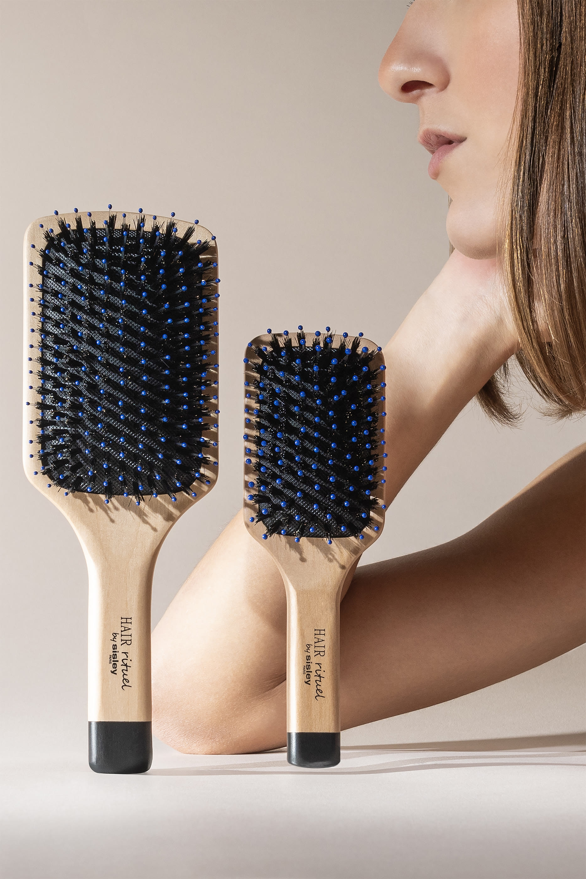 The Shine  Softness Pocket Brush