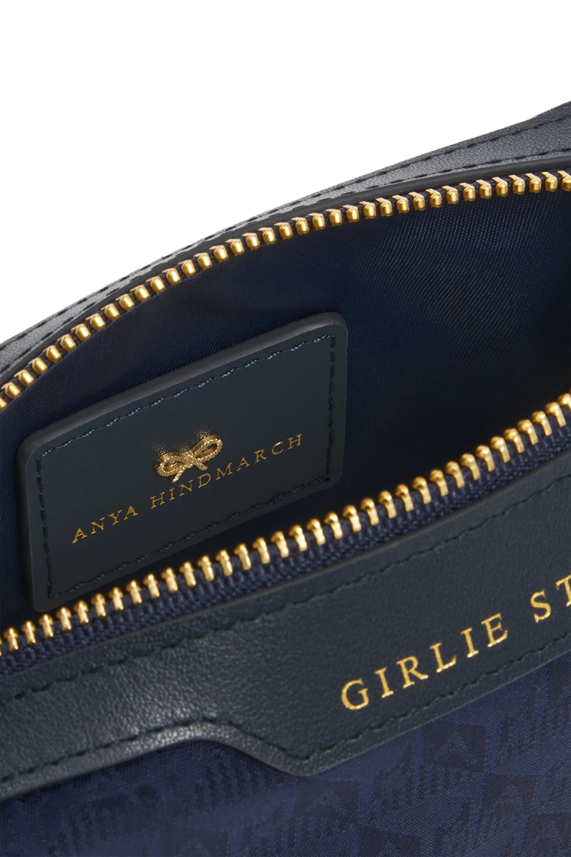 Logo Girlie Stuff Pouch 