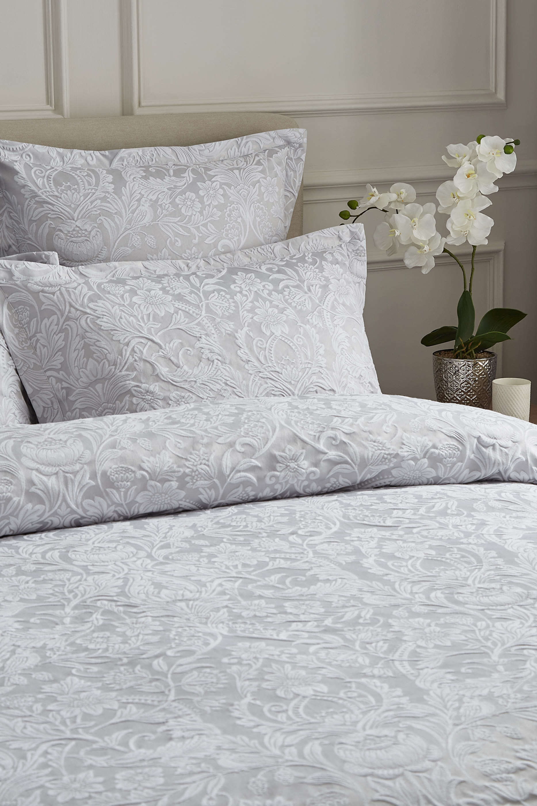 Winchester Duvet Cover  Pillowcase Set