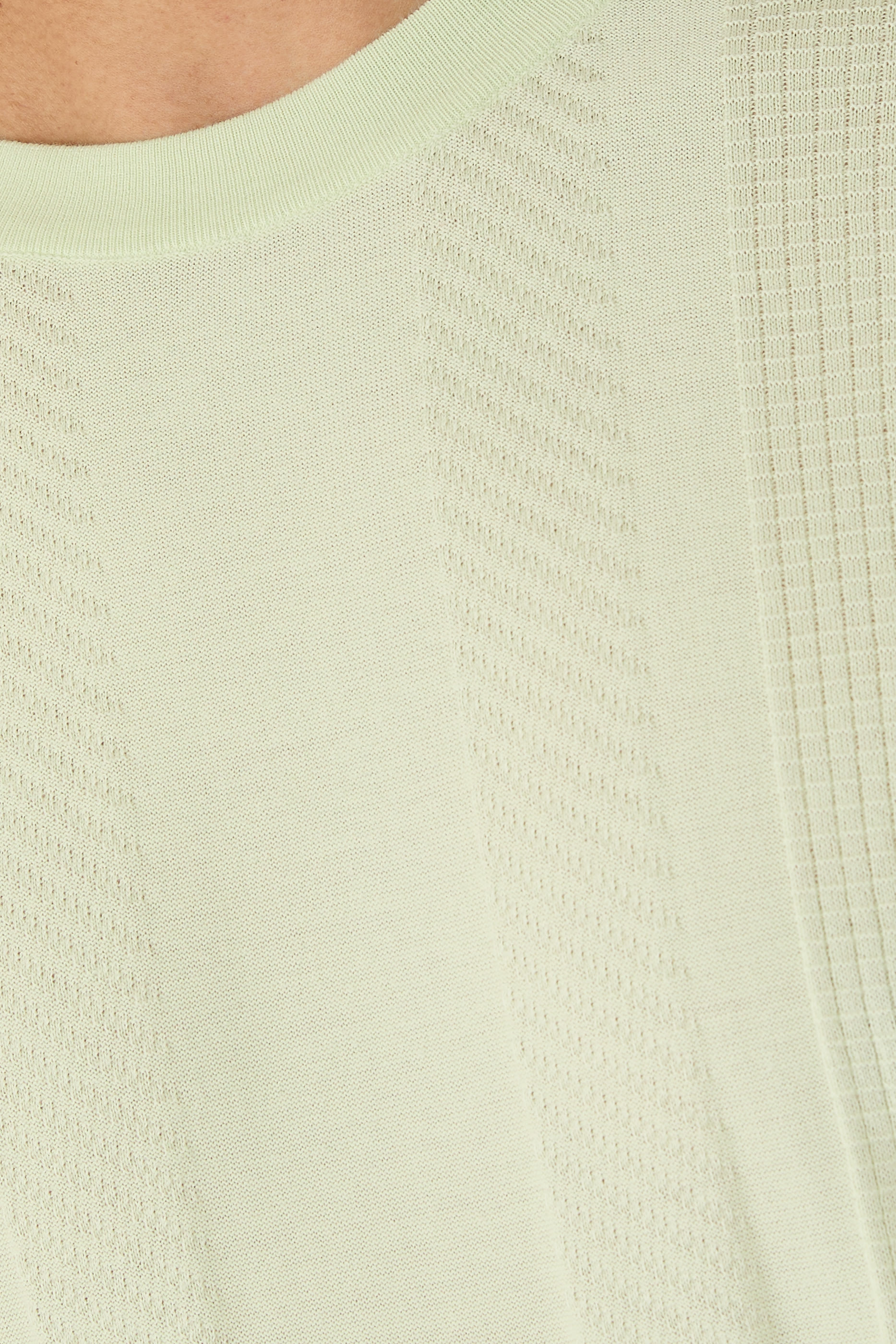  Short-Sleeve Crew-Neck T-Shirt 