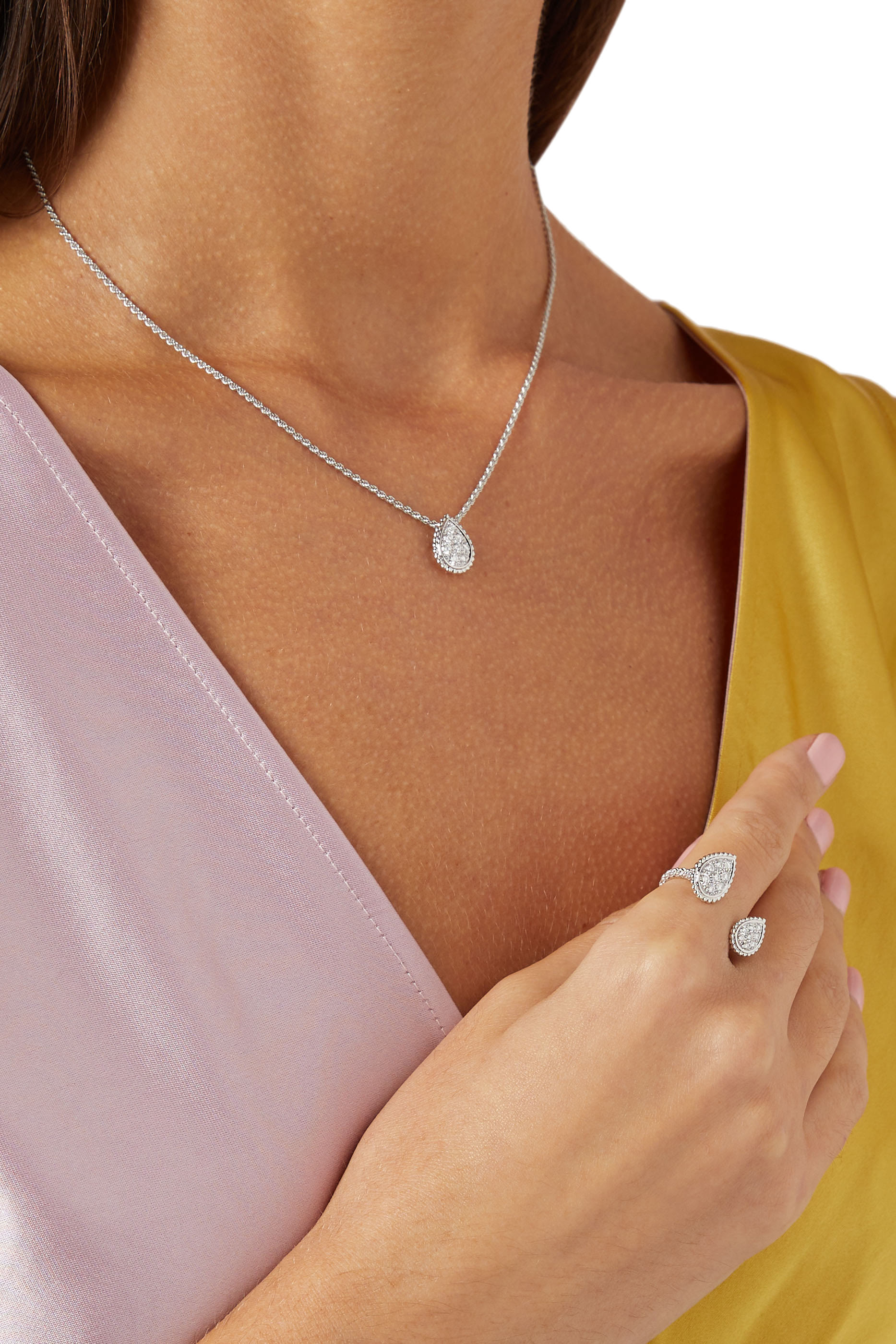Serpent Boh&egrave;me S Motif Pendant, 18k White Gold  Diamonds