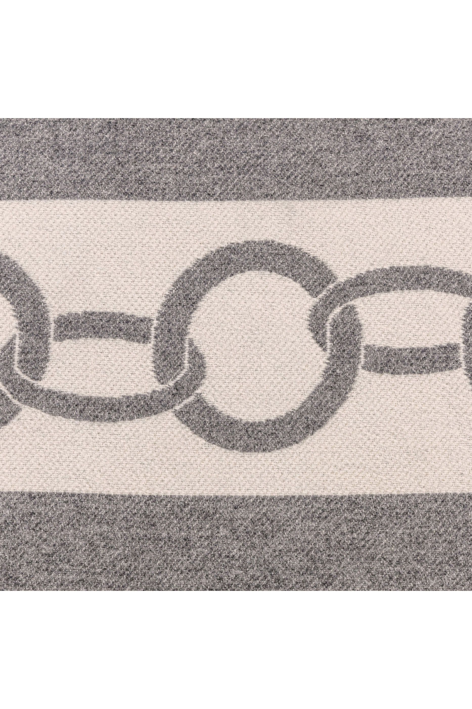 Chain Throw