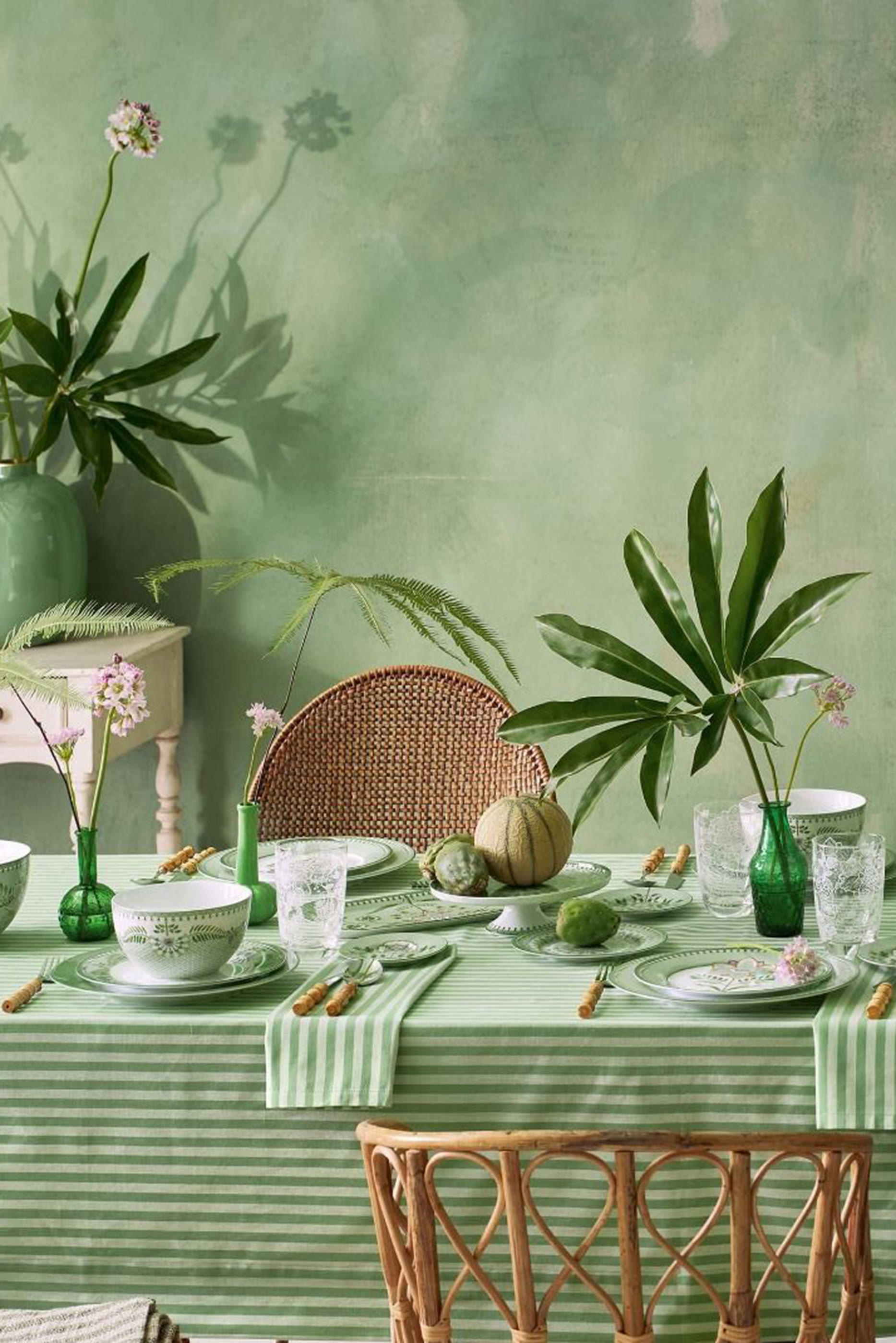 Lily  Lotus Tiles Dinner Plate