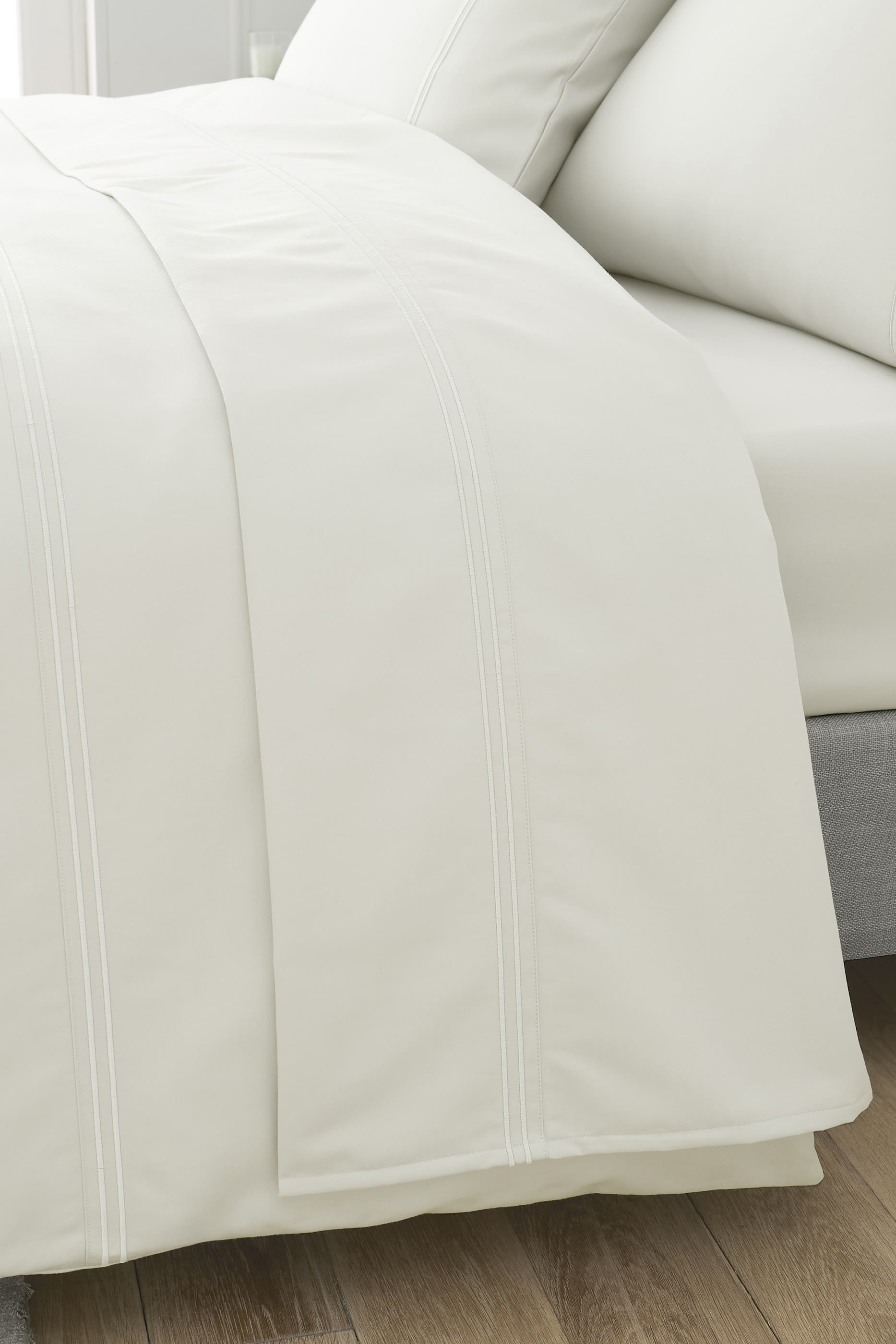 1200 Thread Flat Sheet