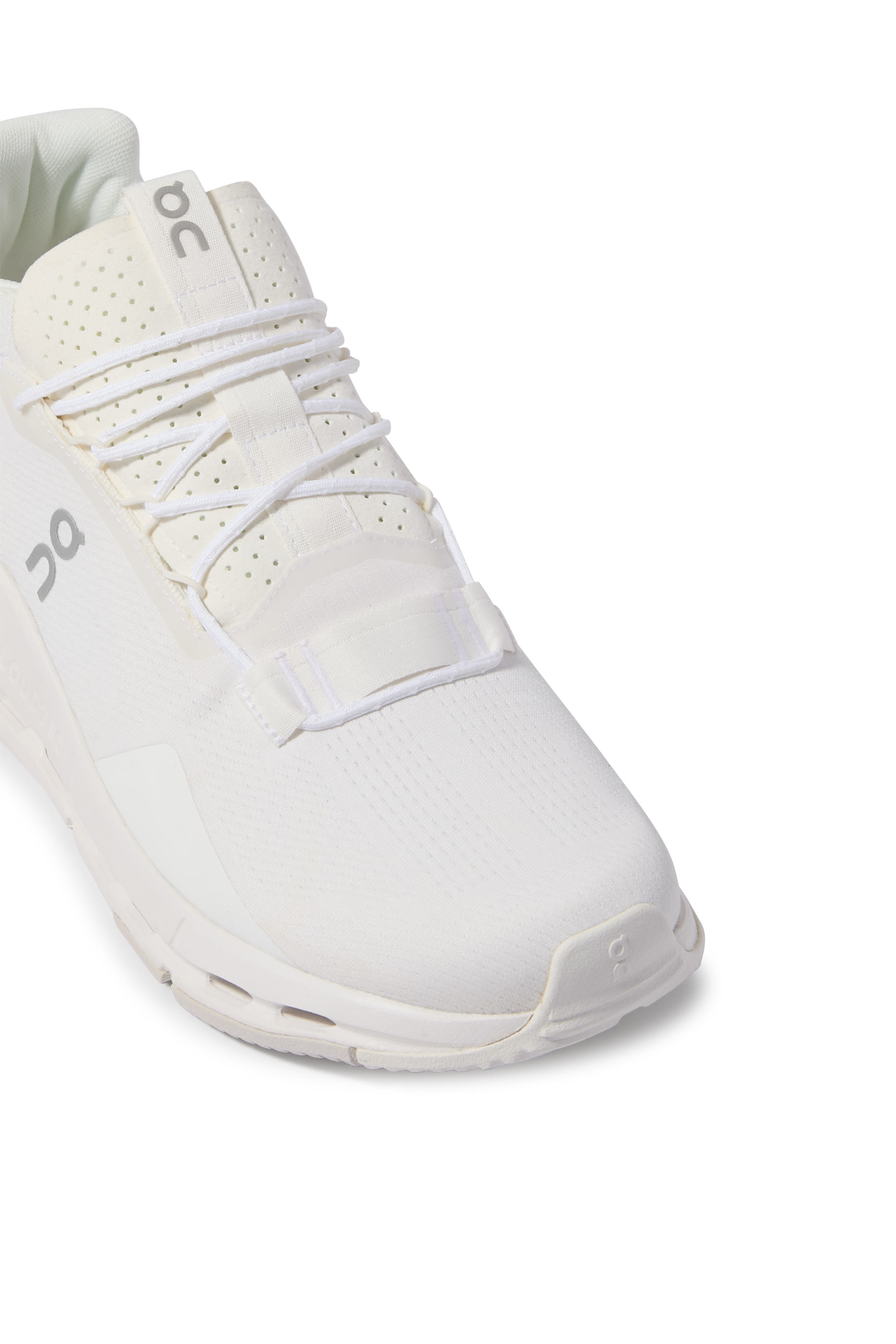 Mens Cloudnova 2 Sneakers
