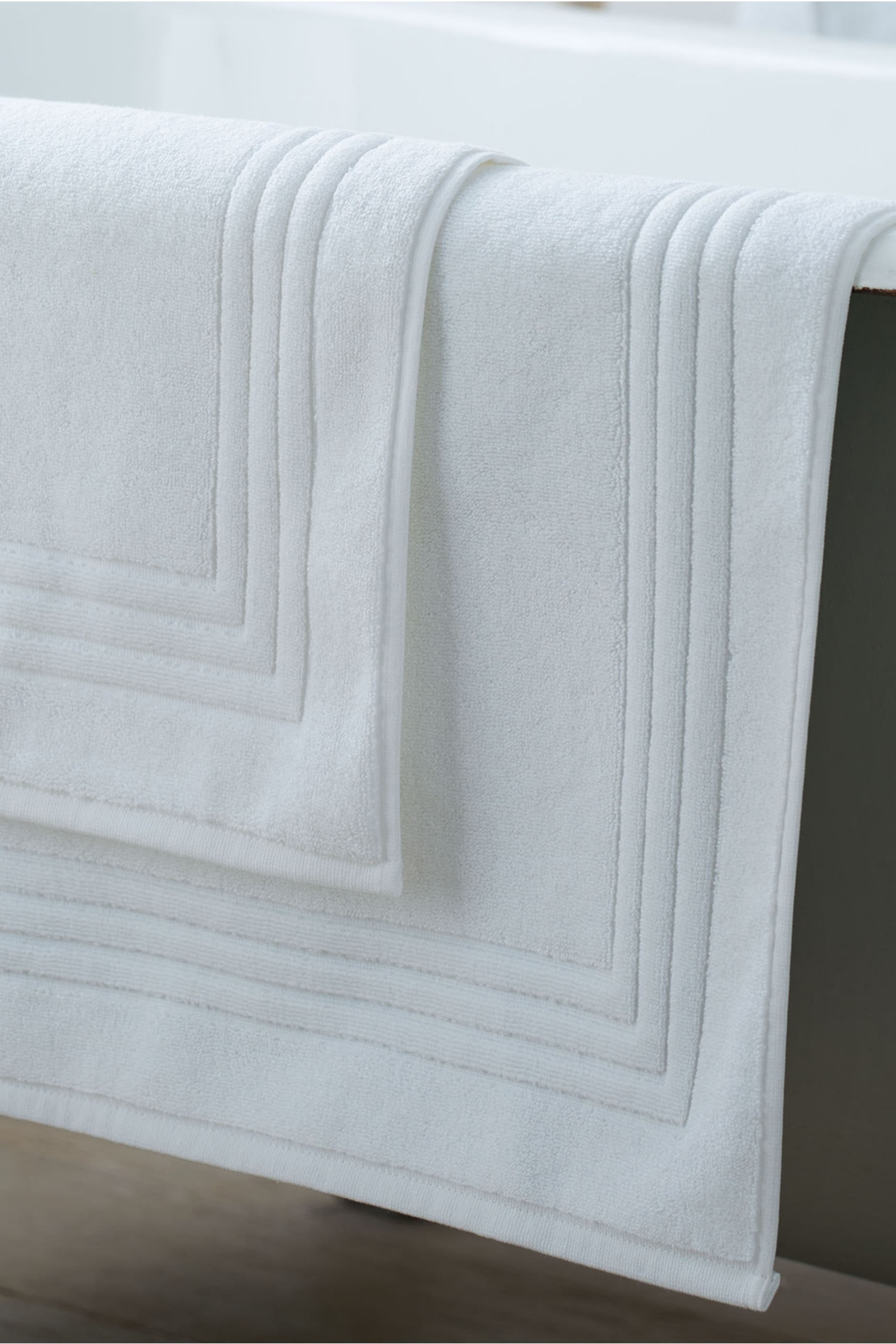 Egyptian Cotton Feather Bath Mat