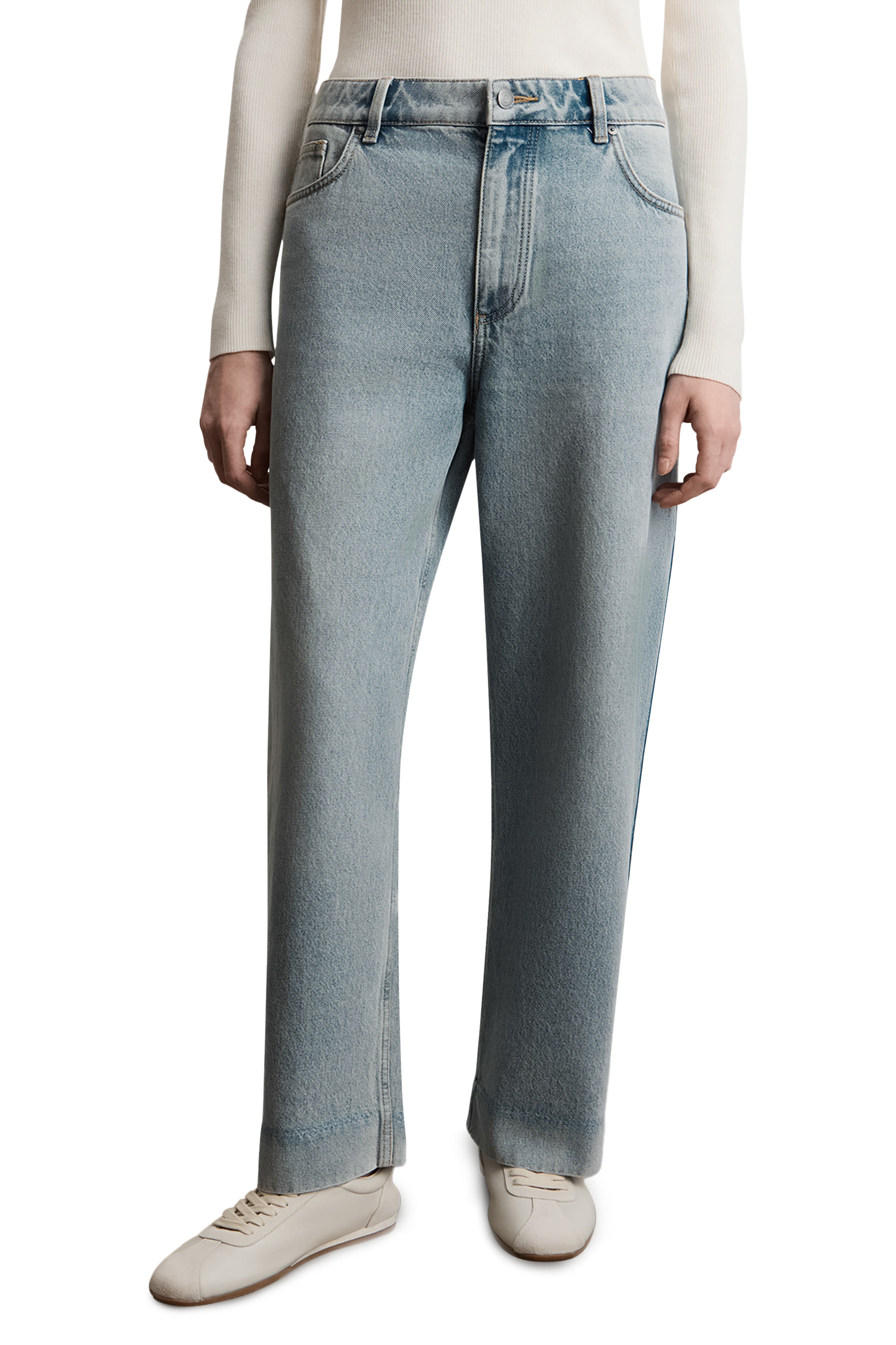 Straight Leg Jeans 334