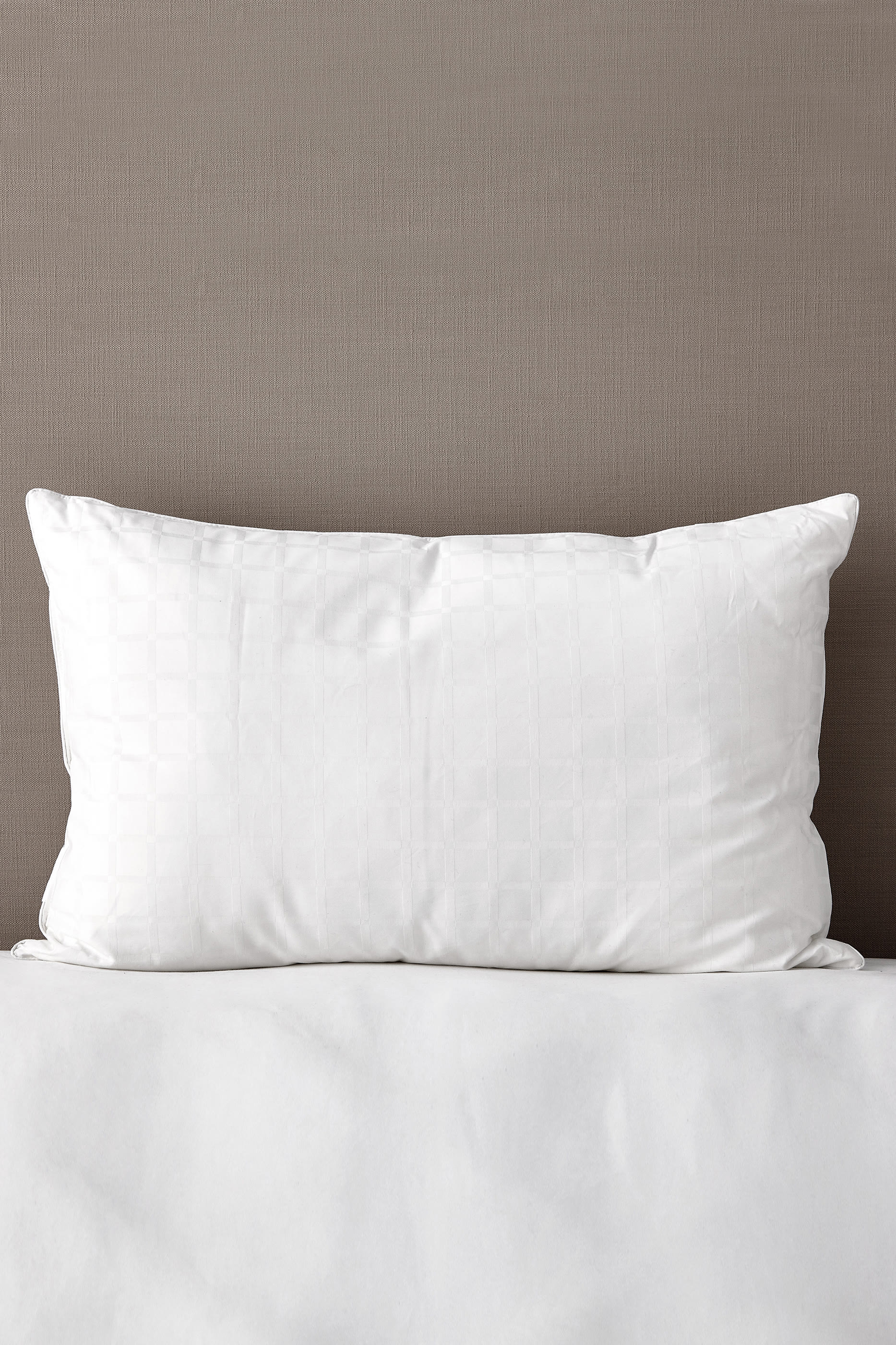 Hypoallergenic Soft  Light Breathable Medium Support Pillow