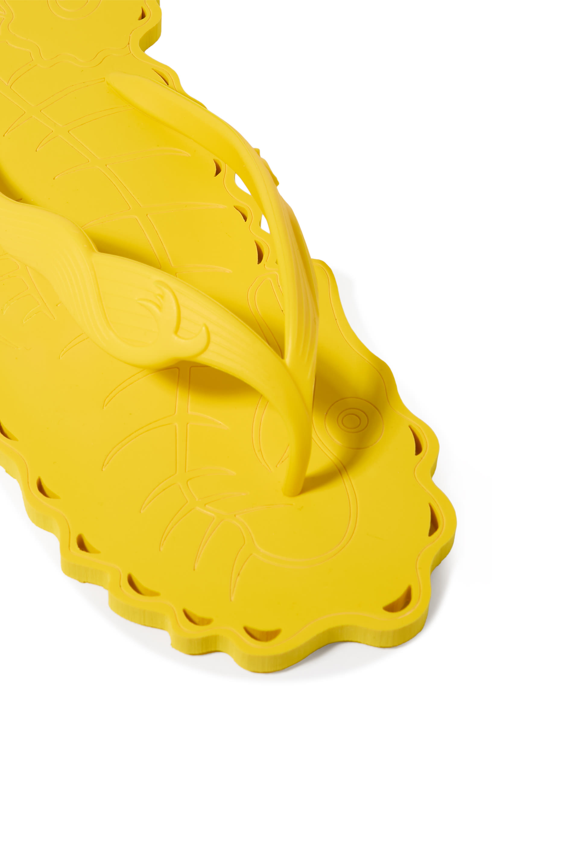 Wavy Thong Sandals