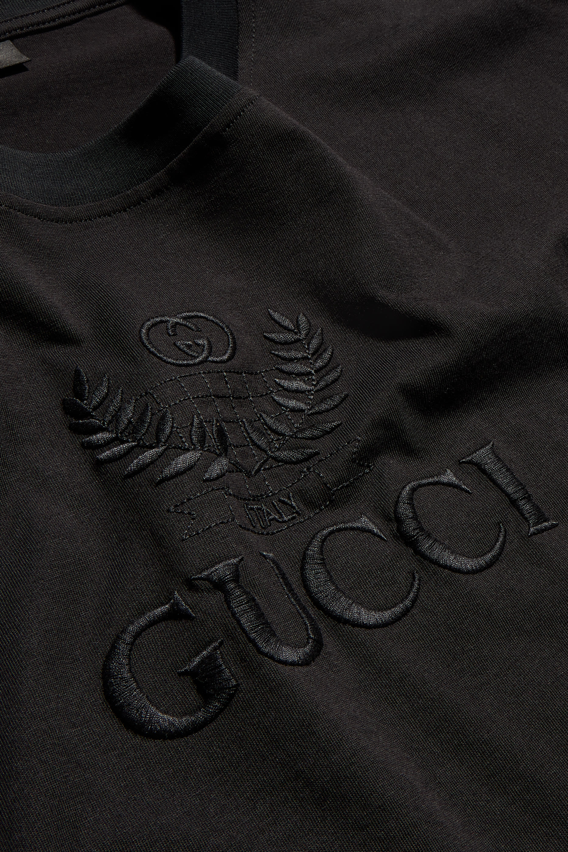 Logo Crest Embroidery T-Shirt