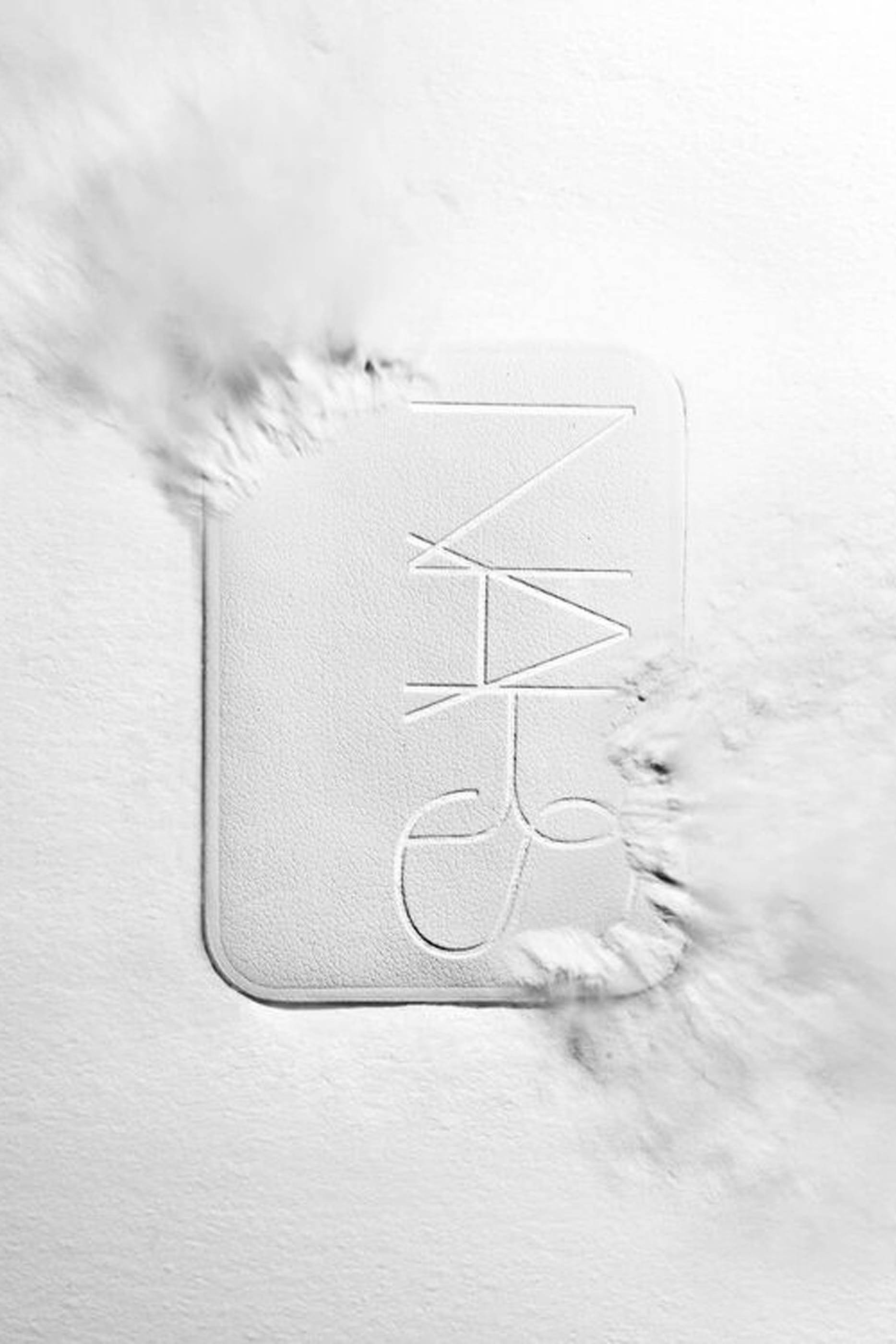 Light Reflecting Powder  Pressed