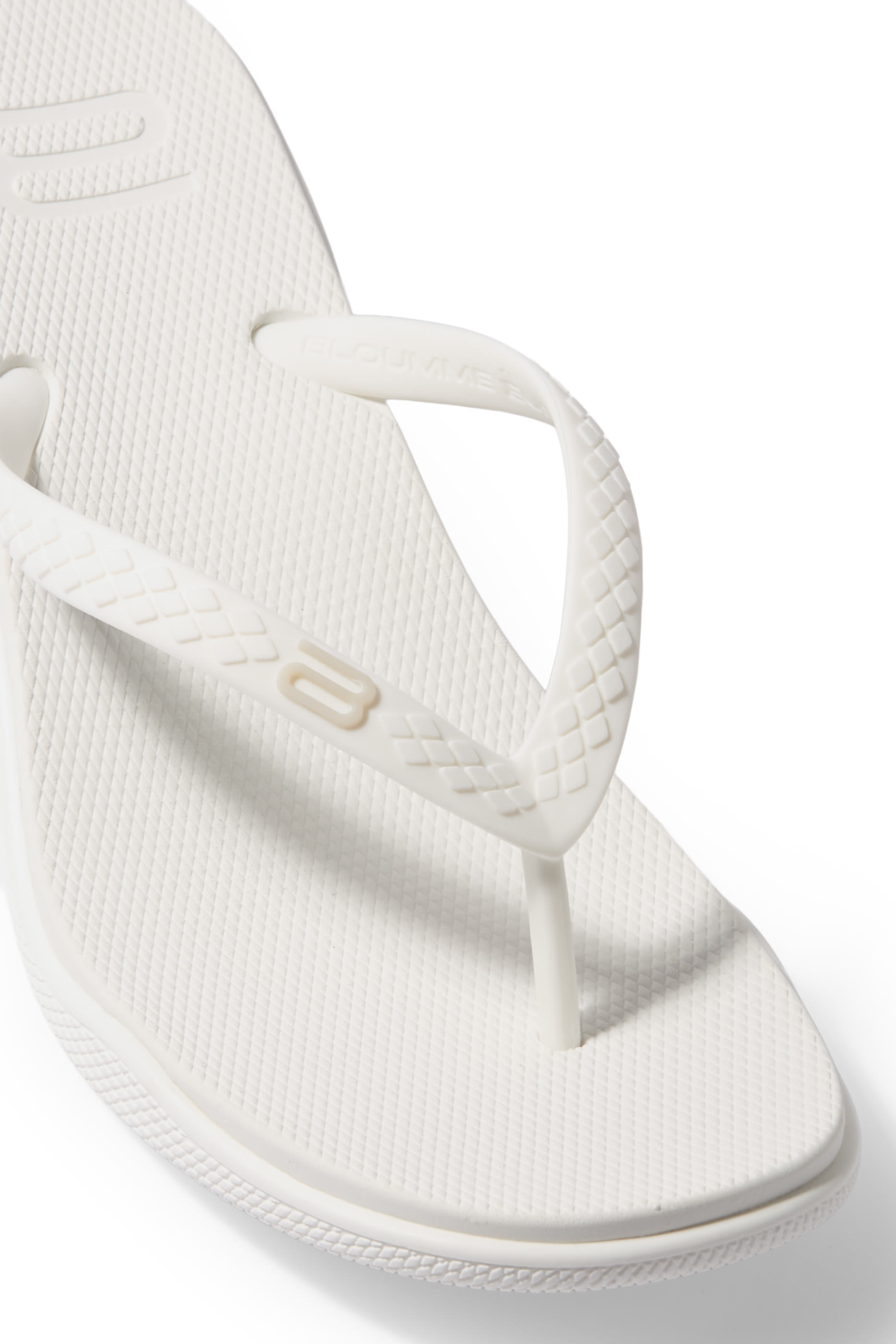 Pilar Wedge Thongs